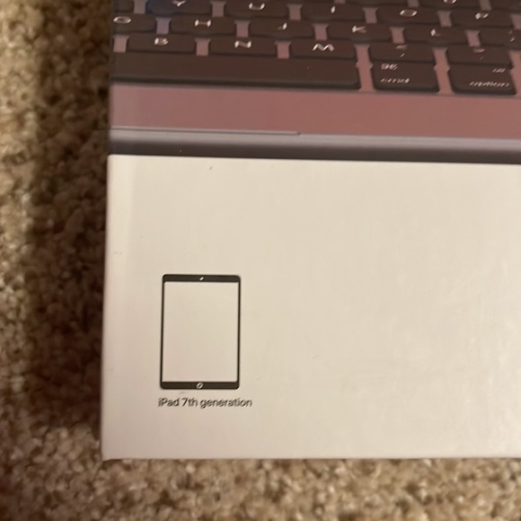 Brydge wireless keyboard for 10 inch iPad - Picture 3 of 4